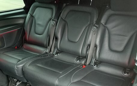 Mercedes-Benz V-Класс, 2019 год, 4 800 000 рублей, 12 фотография