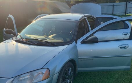 Dodge Stratus II, 2001 год, 280 000 рублей, 3 фотография