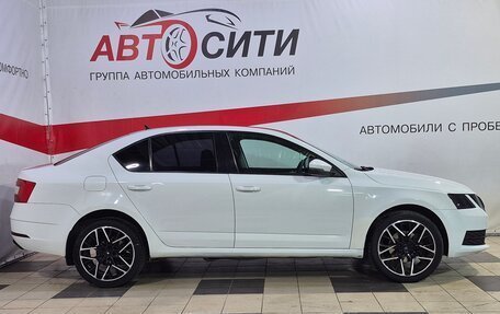 Skoda Octavia, 2017 год, 1 050 000 рублей, 8 фотография