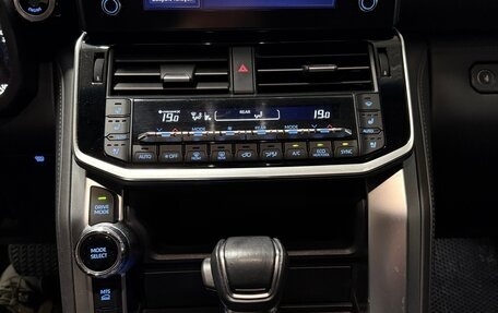 Toyota Land Cruiser, 2022 год, 9 150 000 рублей, 15 фотография