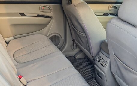 KIA Carens III (RP), 2007 год, 850 000 рублей, 15 фотография