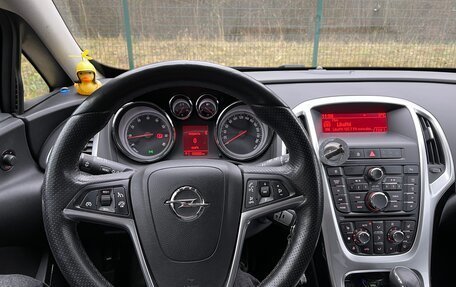 Opel Astra J, 2013 год, 1 080 000 рублей, 22 фотография