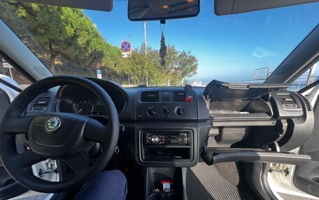 Skoda Fabia II, 2011 год, 585 555 рублей, 15 фотография