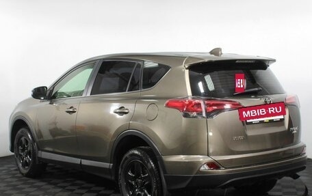 Toyota RAV4, 2015 год, 1 825 000 рублей, 5 фотография