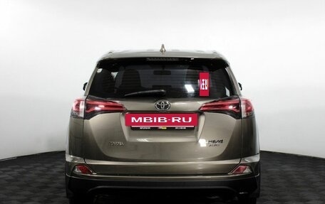 Toyota RAV4, 2015 год, 1 825 000 рублей, 4 фотография