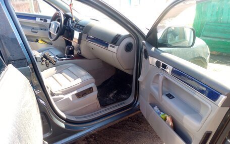 Volkswagen Touareg III, 2003 год, 720 000 рублей, 5 фотография