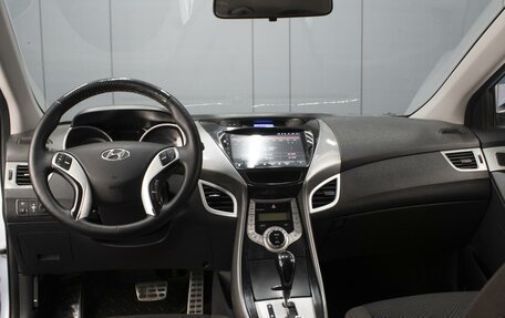 Hyundai Elantra V, 2011 год, 860 000 рублей, 5 фотография