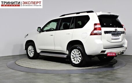 Toyota Land Cruiser Prado 150 рестайлинг 2, 2017 год, 3 697 000 рублей, 7 фотография