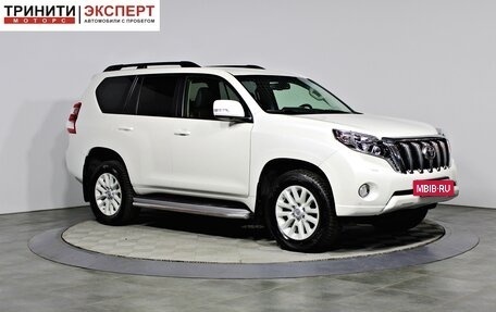 Toyota Land Cruiser Prado 150 рестайлинг 2, 2017 год, 3 697 000 рублей, 3 фотография