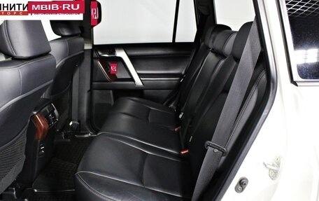 Toyota Land Cruiser Prado 150 рестайлинг 2, 2017 год, 3 697 000 рублей, 15 фотография