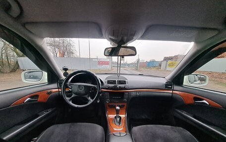 Mercedes-Benz E-Класс, 2008 год, 1 050 000 рублей, 13 фотография