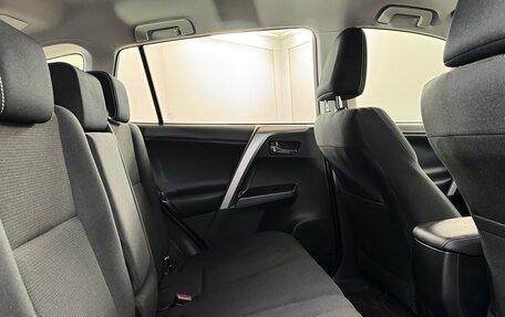 Toyota RAV4, 2017 год, 2 925 000 рублей, 14 фотография