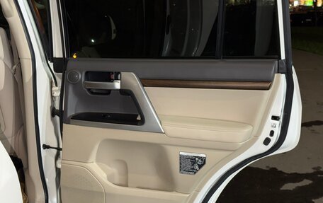 Toyota Land Cruiser 200, 2019 год, 7 800 000 рублей, 6 фотография