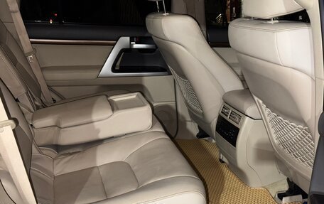 Toyota Land Cruiser 200, 2019 год, 7 800 000 рублей, 7 фотография