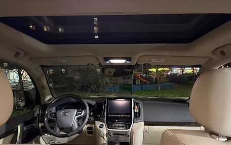 Toyota Land Cruiser 200, 2019 год, 7 800 000 рублей, 10 фотография