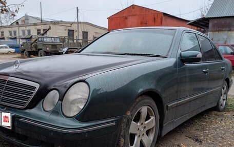 Mercedes-Benz E-Класс, 2000 год, 800 000 рублей, 3 фотография