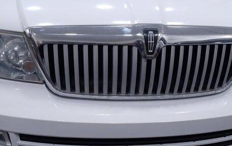 Lincoln Navigator, 2004 год, 1 500 000 рублей, 11 фотография