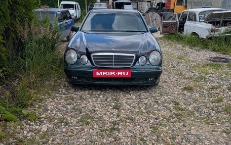 Mercedes-Benz E-Класс, 2000 год, 800 000 рублей, 8 фотография