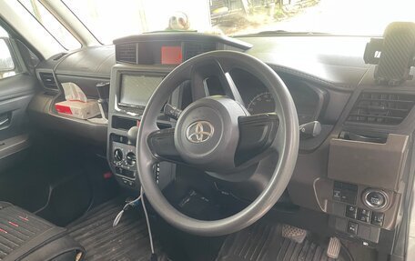 Toyota Roomy I, 2021 год, 1 020 000 рублей, 7 фотография