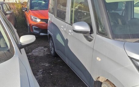 Toyota Roomy I, 2021 год, 1 020 000 рублей, 4 фотография