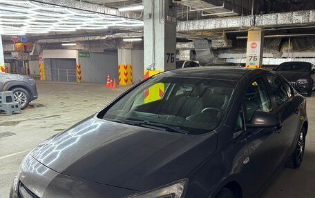 Opel Astra J, 2014 год, 755 000 рублей, 2 фотография