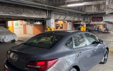 Opel Astra J, 2014 год, 755 000 рублей, 3 фотография