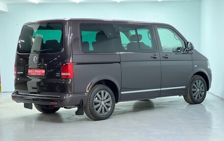 Volkswagen Multivan T5, 2010 год, 2 000 000 рублей, 4 фотография