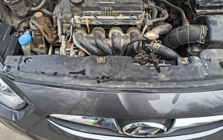 Hyundai Solaris II рестайлинг, 2011 год, 595 000 рублей, 1 фотография