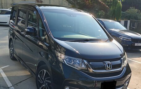 Honda Stepwgn IV, 2016 год, 2 350 000 рублей, 1 фотография