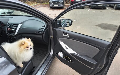 Hyundai Solaris II рестайлинг, 2011 год, 595 000 рублей, 8 фотография