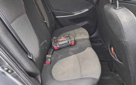 Hyundai Solaris II рестайлинг, 2011 год, 595 000 рублей, 4 фотография