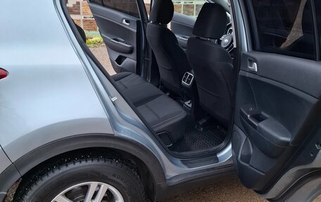 KIA Sportage IV рестайлинг, 2019 год, 1 950 000 рублей, 8 фотография