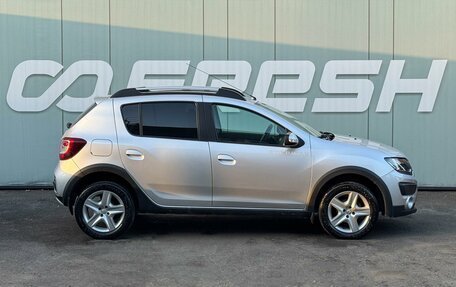 Renault Sandero II рестайлинг, 2015 год, 1 079 000 рублей, 5 фотография