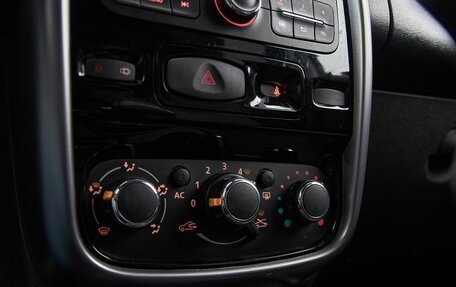 Renault Duster I рестайлинг, 2013 год, 975 000 рублей, 6 фотография