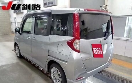 Toyota Roomy I, 2022 год, 1 087 060 рублей, 2 фотография