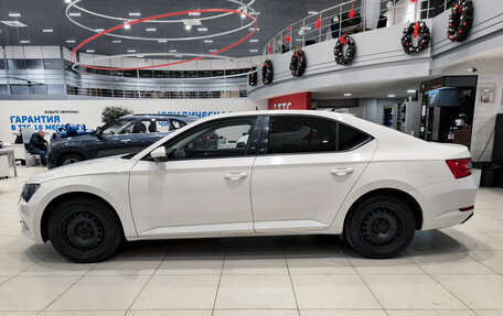 Skoda Superb III рестайлинг, 2018 год, 1 599 000 рублей, 12 фотография