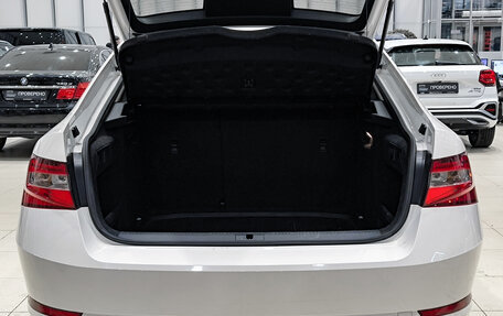 Skoda Superb III рестайлинг, 2018 год, 1 599 000 рублей, 14 фотография