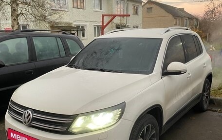 Volkswagen Tiguan I, 2012 год, 1 750 000 рублей, 2 фотография