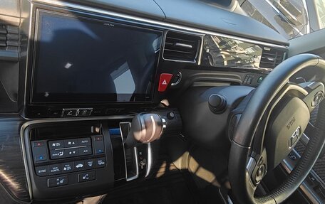 Honda Stepwgn IV, 2016 год, 2 350 000 рублей, 11 фотография