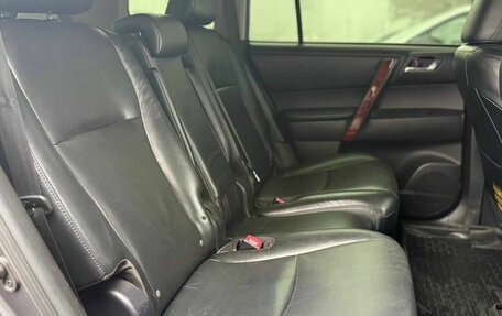 Toyota Highlander III, 2013 год, 2 047 000 рублей, 19 фотография