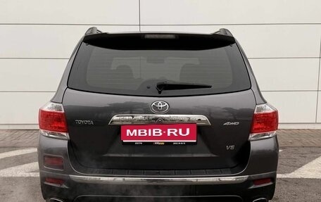 Toyota Highlander III, 2013 год, 2 047 000 рублей, 8 фотография