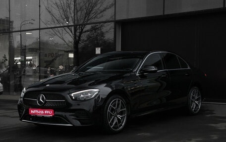 Mercedes-Benz E-Класс, 2020 год, 4 500 000 рублей, 1 фотография