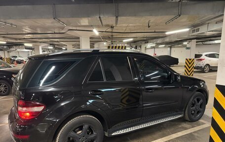 Mercedes-Benz M-Класс, 2010 год, 2 200 000 рублей, 5 фотография