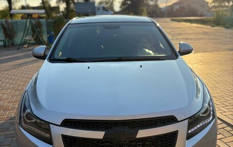 Chevrolet Cruze II, 2010 год, 650 000 рублей, 7 фотография