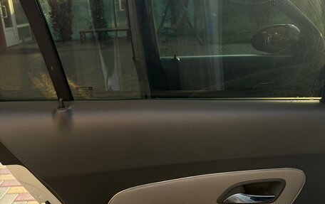 Chevrolet Cruze II, 2010 год, 650 000 рублей, 6 фотография