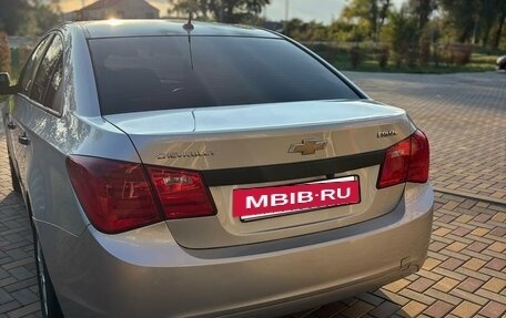 Chevrolet Cruze II, 2010 год, 650 000 рублей, 8 фотография