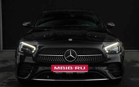 Mercedes-Benz E-Класс, 2020 год, 4 500 000 рублей, 2 фотография