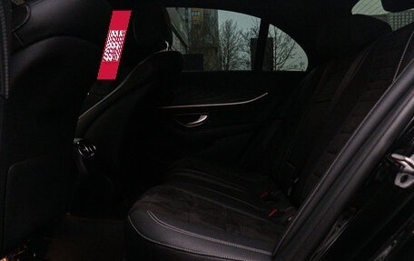 Mercedes-Benz E-Класс, 2020 год, 4 500 000 рублей, 10 фотография