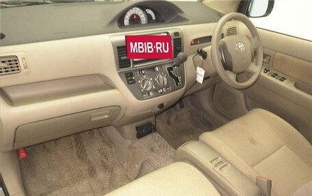 Toyota Raum II, 2010 год, 834 000 рублей, 4 фотография