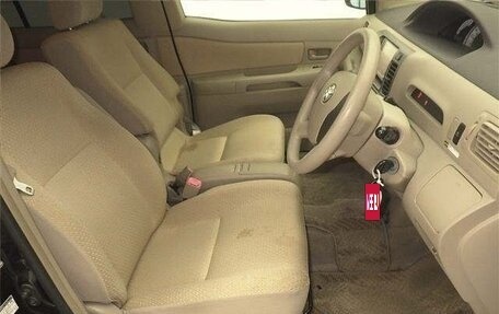 Toyota Raum II, 2010 год, 834 000 рублей, 5 фотография